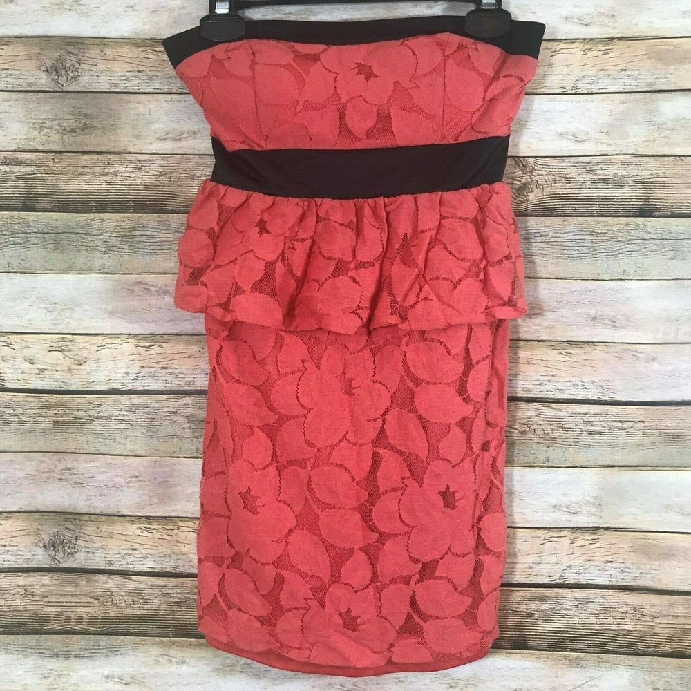FOREVER 21 Tiered Strapless Lace Dress Coral Sz S
